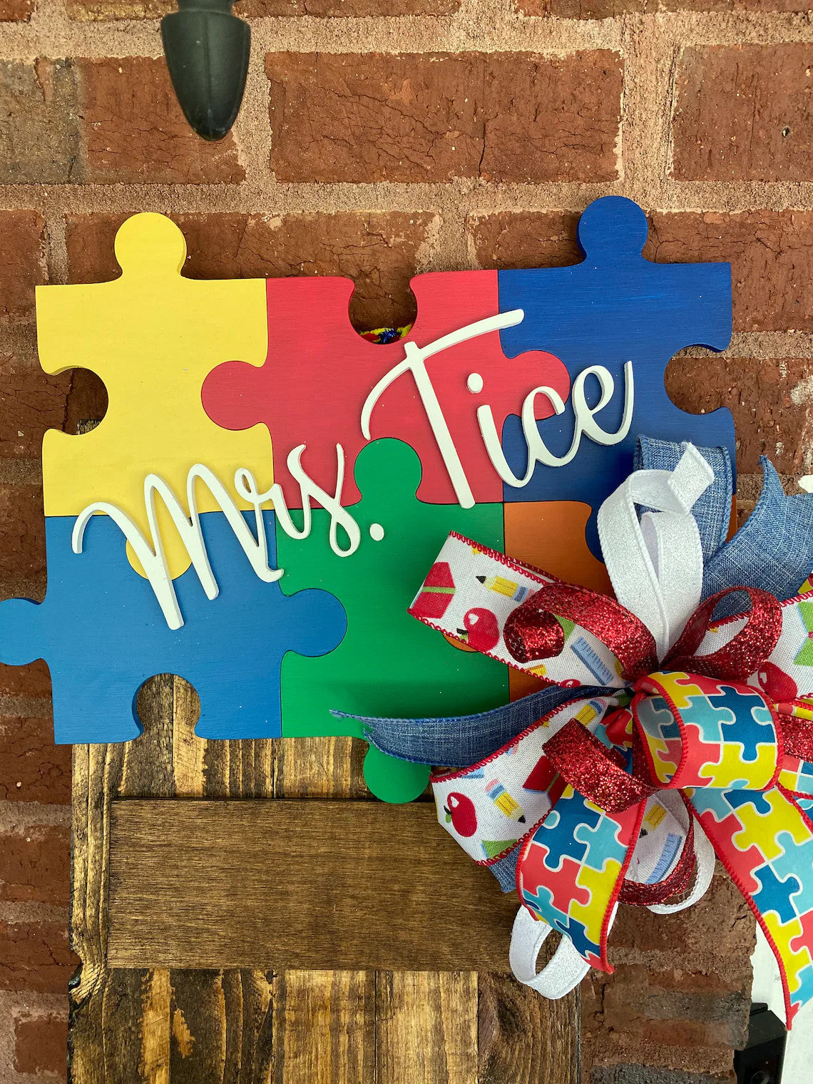 Autism Teachers Door Sign, Teachers Autism Puzzle Awareness Door Hanger, Teachers Christmas Gift