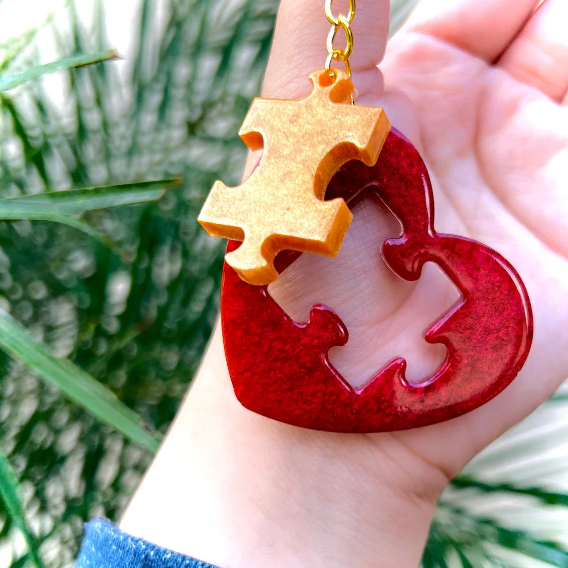 Autism Awareness Resin Keychain, Handmade gifts, Keychains for bags/keys