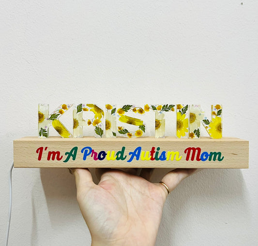 Personalized Name "I Am A Proud Autism Mom" Resin Night Light